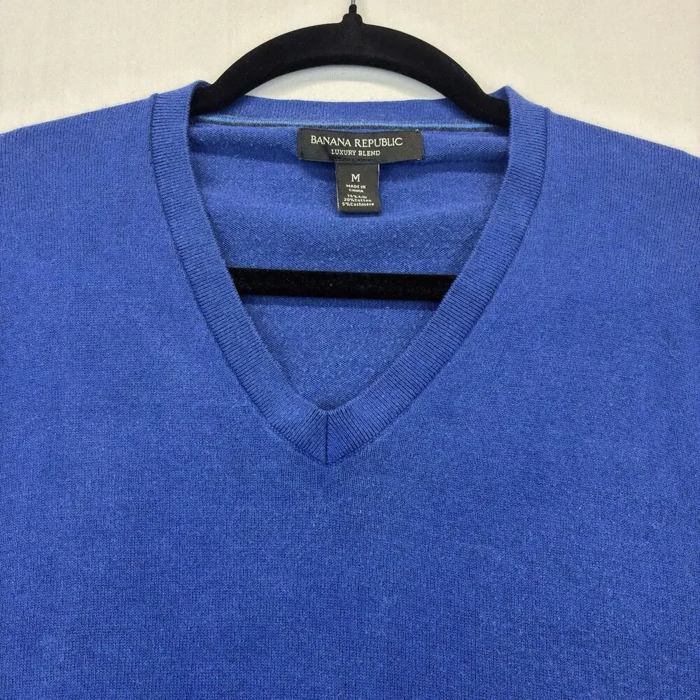 Banana Republic Men’s Medium V Neck Sweater Blue Silk Cashmere Luxury Blend